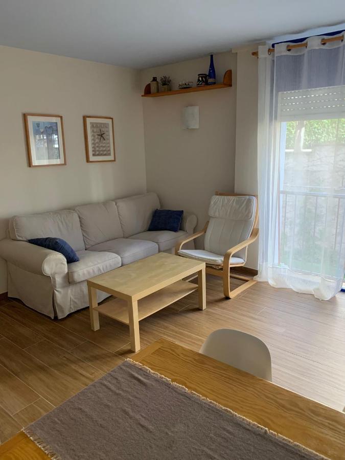 Cosy Apartment In L Escala, 7 Mins Walk To The Closest Beach, Riells L' Escala Eksteriør billede